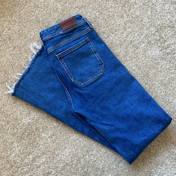 Jeans - Picture 2 of 4